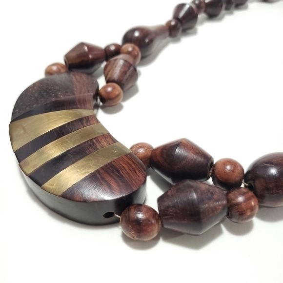 Vintage Chunky Wooden and Brass Statement Necklace - Picture 5 of 12
